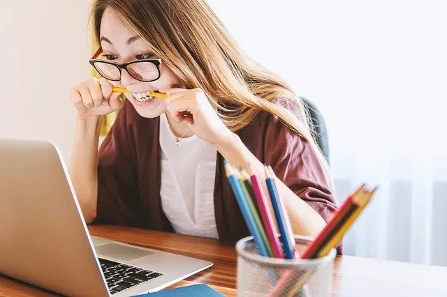 Telewizja przez internet - wady i zalety