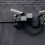 Monitoring CCTV: technologia nadzoru dla bezpieczeństwa i kontroli